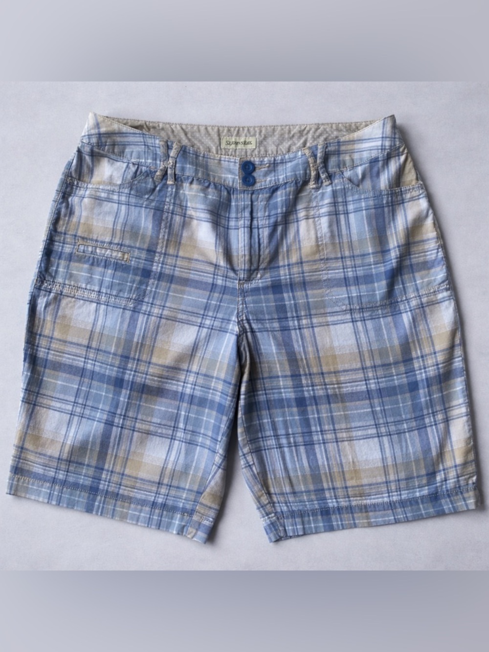 St. John's Bay Women’s Blue and Tan Plaid Shorts 14